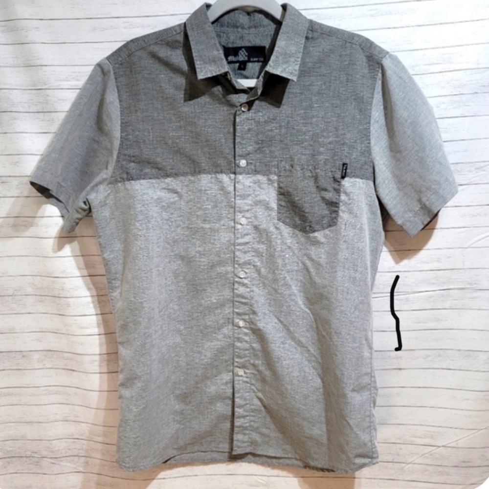 Molokai Surf Co. Gray Color Block Short Sleeve Bu… - image 1
